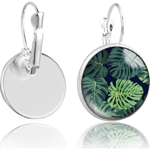 LUWELLEVER Stud Earrings