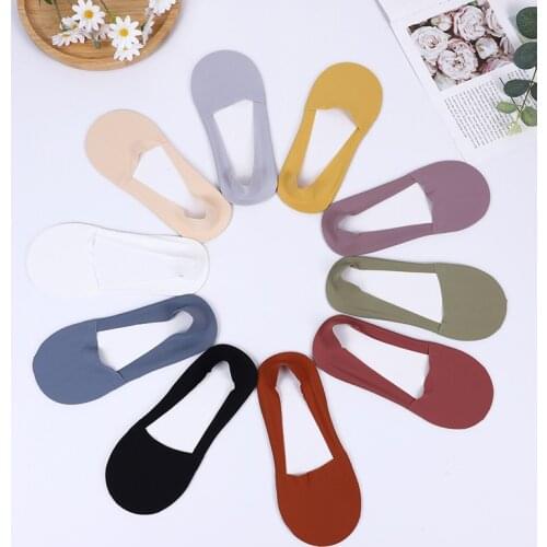 5 pairs Ladies Summer Thin Sock Slippers Silicone Antiskid Ice Silk Socks Seamless Invisible Women Boat Socks 2021 Newest