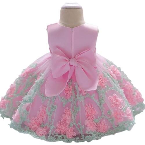 Baby Girl Sleeveless Dress with Mesh Stitching Bow Decoration Flower Embroidery Princess Costume Summer 2021