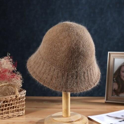 2021 new womens winter Bucket hat for girls Solid color rabbit fur sautumn and fashion Fur panama hip hop hat off white cap
