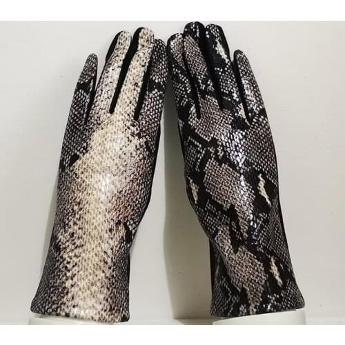 Women Touch Screen Gloves Winter Faux Animal Leather Snakeskin Pattern Driving glove Suede Velvet Thicken Warm Leopard Glove H87