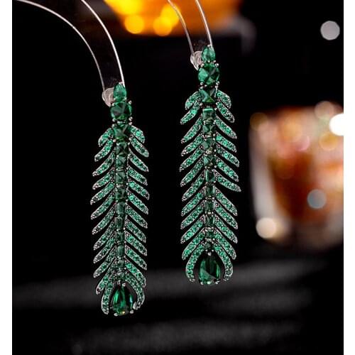 Simple Retro Gun Black Long Green Leaf Earrings for Women Luxury Cubic Zirconia Tassel Drop Earring Niche Personality Earings