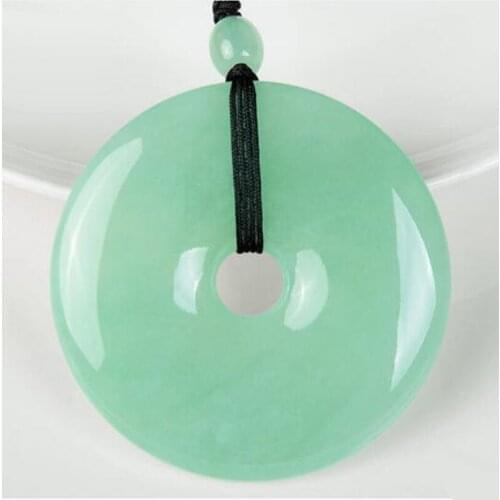 Jadeite jade pendant pendant buckle and a natural a cargo jade jade jewelry certificate