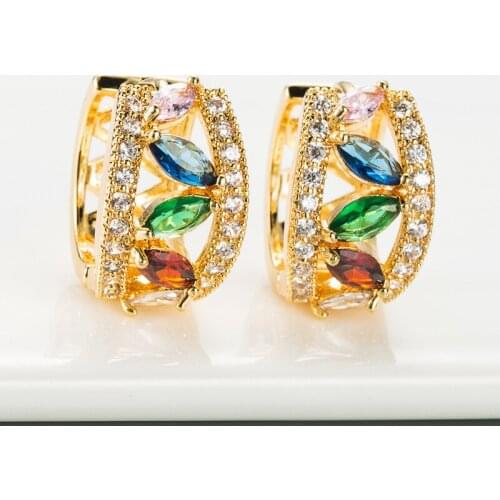 Women' Bohemia Colorful Rainbow Hoop Earrings Dazzling Multicolor Crystal Huggies Ethnic Charming Hollow Geometric Earring Gifts