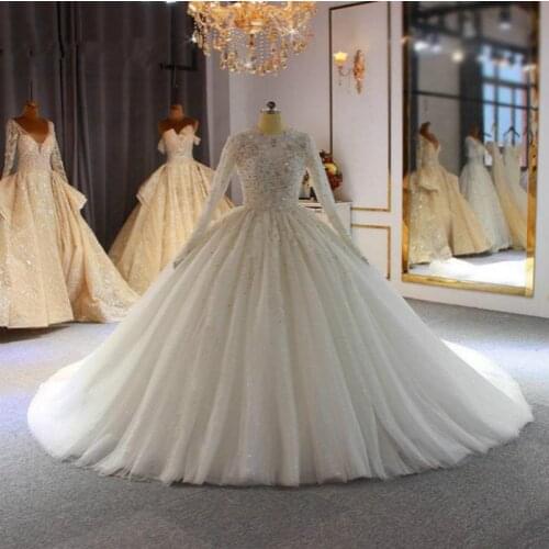 Sparkly Princess Ball Gown Wedding Dresses Beads Sequin O Neck Appliques Long Sleeve Bridal Gowns Illusion 3D Floral Bride