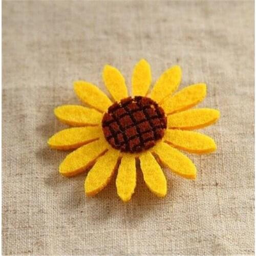 Jewelry wholesale 2019 Hot Fashion new multi - color sunflower girls brooch women badge accessories factory direct Gift