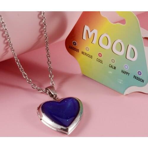 CHUANCI 1 Piece Colorful Changing Mood Magic Heart Shaped Friend Pendant for Necklace Romantic Fashion Jewelry Gift