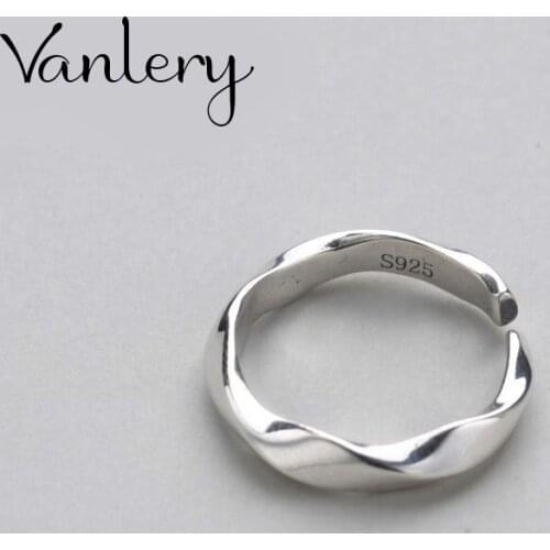 New Trendy Personality Punk Twist Chains Rings For Women Lady Resizable Size Rings Party Jewelry Charm Gifts