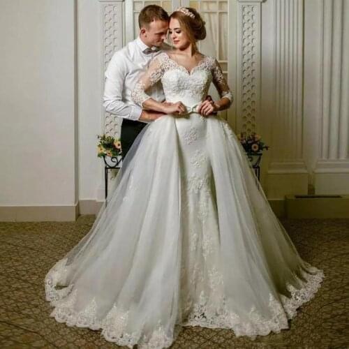 Elegant 3/4 Sleeves Lace Appliques Wedding Dresses with Detachable Train A-Line V Neckline Princess Plus Size Bridal Gown