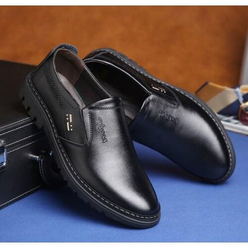Luxury Brand Men Shoes England Trend Leisure Leather Shoes Breathable For Male Footwear Loafers Men Flats Big Size 37-45
