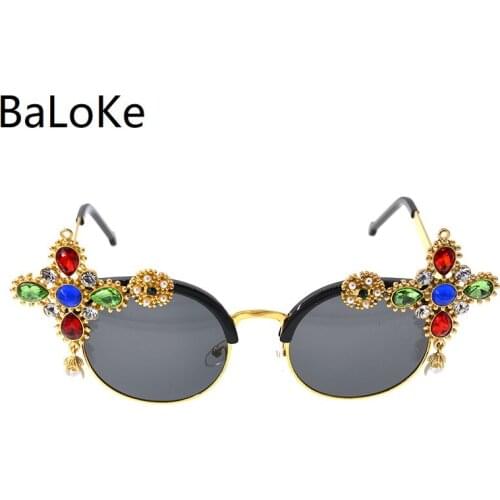 New Arrival Baroque Retro Fashion Women Oversize Cateye Sunglasses Black Color Crystal&Pearl Decoration Eyewear