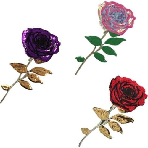 2pcs/set Gold Thread Rose Sequin Sew On Iron On Patches DIY Embroidered Applique Bling Bling Rose for Decoration Sticker