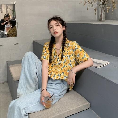 Womens Shirt, Vintage Floral Print Button Top, V-neck Short-sleeved Top, Summer Loose Top