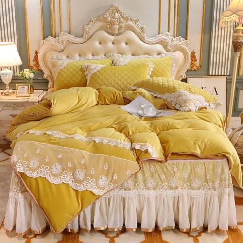 Luxury Lace Crystal Velvet Bedding Set Double Duvet Cover Set King Queen 4pcs Quilted Bedskirt Ruffle Winter Soft 2 Pillowcases