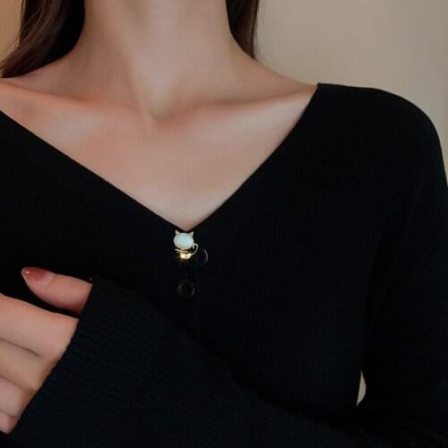 Elegant Hollow Metal Heart Shining Zircon Inlaid Brooches for Women Exquisite Temperament Accessories Party Jewelry