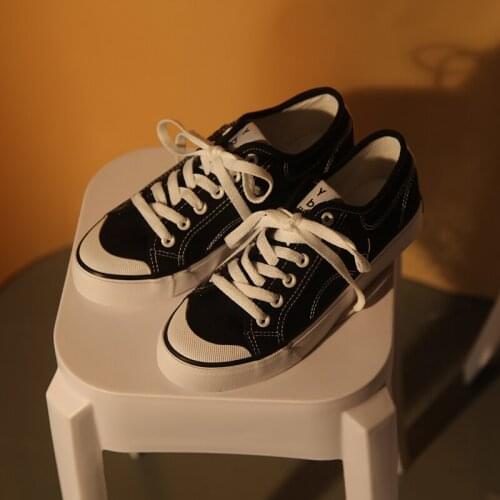 Womens casual sports shoes 2021 spring and autumn hot sale Korean version of simple and versatile flat comfortable single shoes