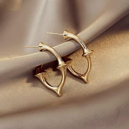Korean Delicate Metal Geometry C Shape Hoop Earrings for Women 2021 New Fashion Earrings Female Elegant Luxurious Jewelry Gifts