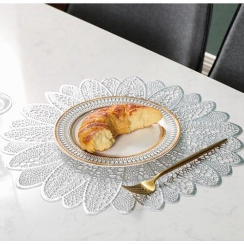 1pcs Irregular Hollow Fashion Hot Stamping Placemats Insulation Mat Environmental Protection High Temperature Coasters Bowl Mat
