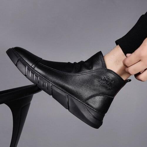 Autumn and winter mens shoes 2020 Korean version of leather shoes mens high British trend soft bottom velvet Martin boots