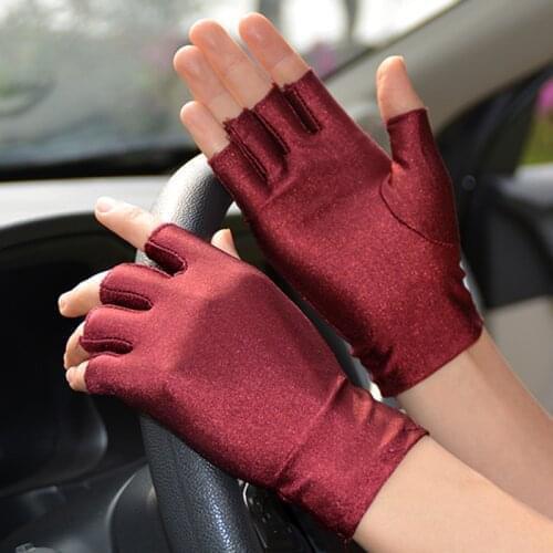 Spring Autumn Gloves Thin Short Half Finger Bike Gloves Women Men Solid Color Sunscreen Tight Fingerless Driving Biking Gloves
