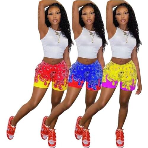 2021 Streetwear Sporting Two Piece Set Tracksuit for Women White Sleeveless Tank Top and Paisley Bandanna Print Short Sweatsuit