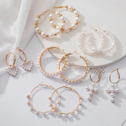 Korean Fashion Twisted Pearl Gold Hoop Earrings For Women Simple Geometric Round Drop Earrings 2021 Trend Wedding Jewelry