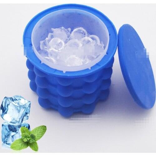 2 in 1 Large Silicone Ice Bucket Mold with Lid Portable Space Saving Cube Maker Tools for Kitchen Party Barware 13.3*12.3 CM