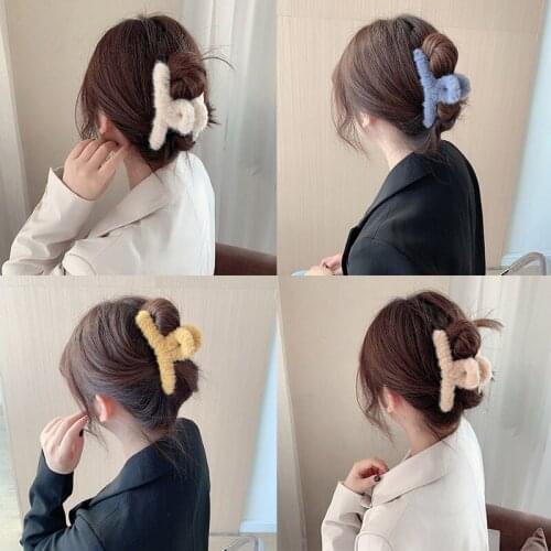 New Winter Korean Women Girls Cute Soft Plush Hair Claws Sweet Hair Holder Headband Hair Clip Hairpin Fashion Hair Accessories