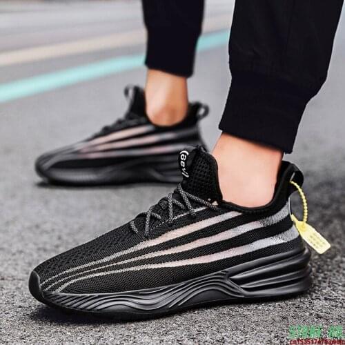 2020 Mens Sneakers Breathable Outdoor Sports Running Shoes Comfortable Super light plus size sports shoes Zapatillas De Hombre