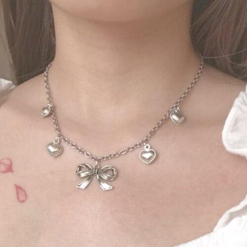 Bowknot Heart Pendants Necklace for Women Clavicle Chain Vintage Silver Color 2021 Fashion Jewelry Short Necklaces New