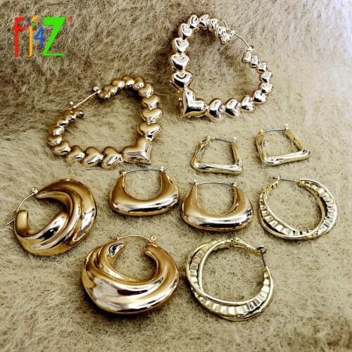 F.J4Z 2021 Trend Metal Hoop Earrings for Women Designer Twisted Heart U Shape Earring Hoops Aros Mujer Oreja Dropship