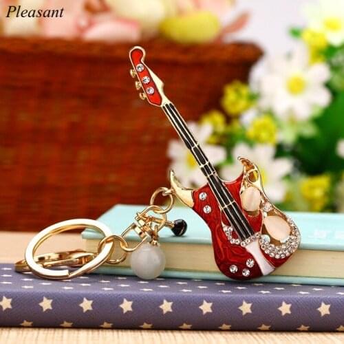 New Crystal Guitar Bag Keychain Female Creative Car Gemstone Pendant Metal Keychain Gift Wholesale