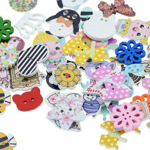 50 pcs Mixed animal wooden button with hole scraping crafts children sewing accessories button decoration