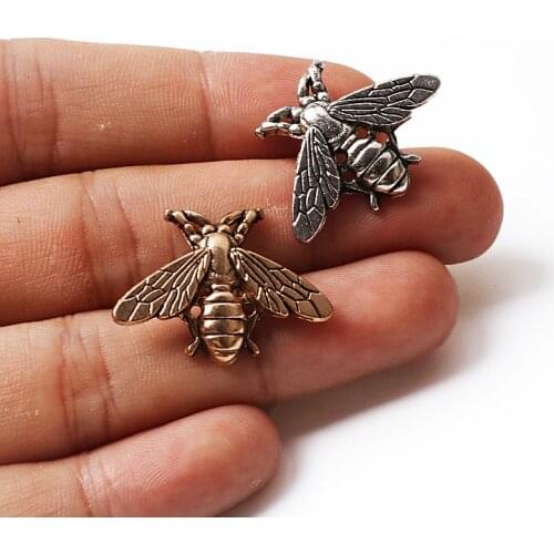 Bee Brooch Pins For Men Women Retro Cute Small Bee Insect Brooch Broach Needle Accessories Party Jewelry