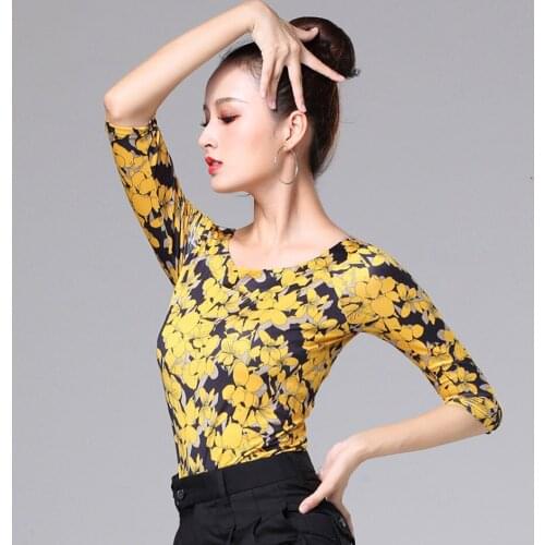 2021 New CM018 Half Sleeve V Neck Floral Design Female Latin Dance Tops Women Dancing Shirt for Belly Ballroom Dance Performance