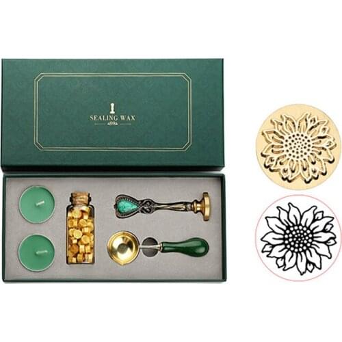 1 Set Retro Wax Seal Stamp Kit, Creative Sealing Wax Stamp Maker Gift Box Set Brass Color Head with Vintage Classic