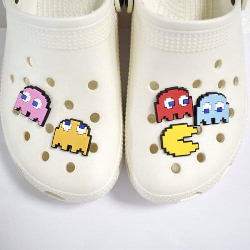 Hole Slippers Shoe Buckle Anime Cute Chars Croc Pixel Game Characters Decoration Designer Accesoire Garden Shoe Decoration Kid