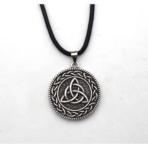 Scottish Irish Triangle Knot Pendant Necklace Wiccan Witch Jewelry