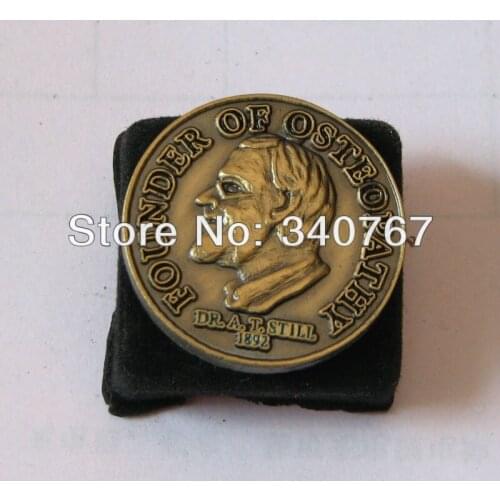 Golden plating lapel pins