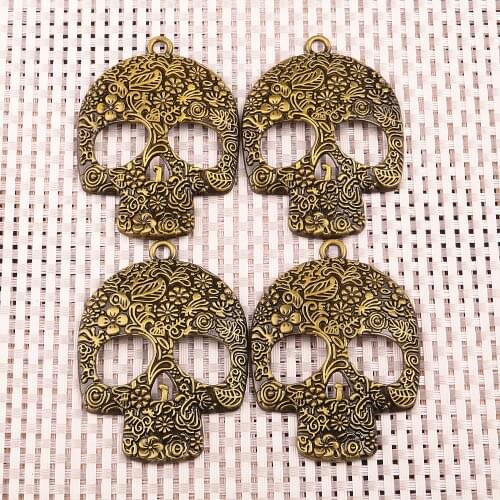 Zinc Alloy Carved Skull-shaped Metal Pendant, Charms for Jewelry Making, Handmade DIY Necklace and Bracelet Accessories