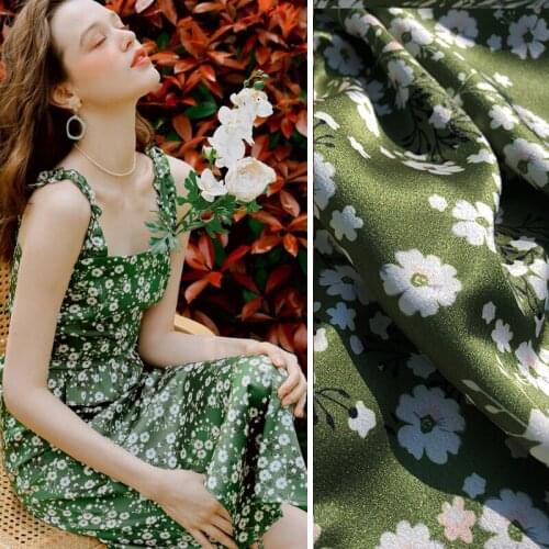 Hot fresh European and American green small chrysanthemum dress skirt handmade diy home sewing custom fabric