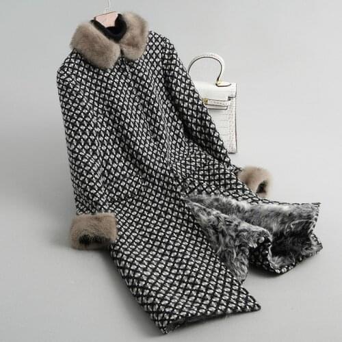 Lamb Fur Liner Woolen Coats 2020 New Real Fur Coat Female Natural Mink Fur Collar Long Thick Winter Jacket Women 18608