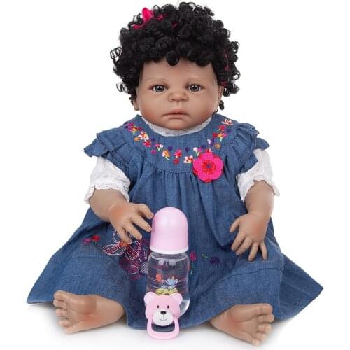57cm Reborn Baby Girl Black Beautiful Brunette Curly Hair Curly Curly Afro Realistic Original Silicone Body Bath Wet Baby Bottle Certificate Pacifier