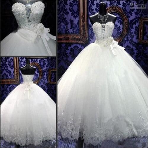 Classic Sweethert Neck Shiny Diamonds Beaded Bodice Corset Ball Gown Wedding Dress with Flowers