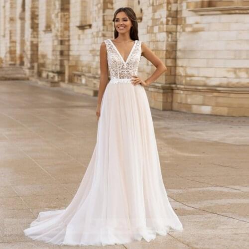 Elegant V Neck Wedding Dresses A-Line Tulle Princess 2021 Backless Bride Dress Vintage Lace Wedding Gowns Beach Vestido De Novia
