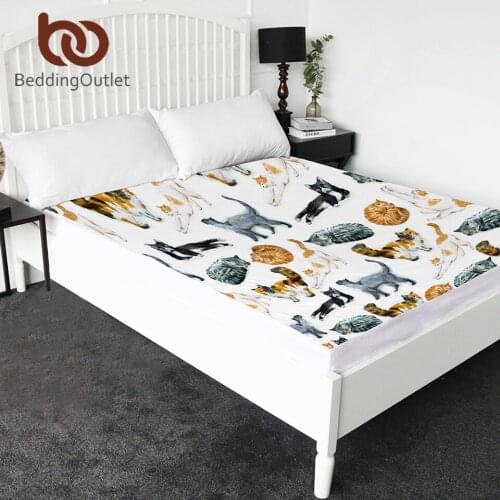 BeddingOutlet Cute Cats Mattress Cover Sheet Cartoon Anti-Pilling Bedding Sheet Watercolor Animal Fitted Sheet Queen White 1pc