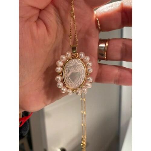 50pcs Wholesale Price Natural Sacred Heart & Guadalupe &Grace Mother Pearl Necklace Freshwater Pearl Lady Necklace for Gift