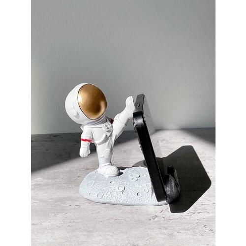Astronaut Phone Holder Resin Universal Cell Stand Bracket Desk Ornaments Kids Gift Toy Office Table Decoration Stationery A6615