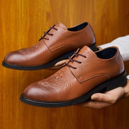 Full Grain Leather Men Shoes Business Formal Shoes Genuine Leather Casual Shoes 2021 New Fashion Sneakers