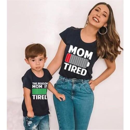 Summer Mother Daughter Son Cartoon Battery Print Tops Mommy And Me Short Sleeve Tshirts Family Matching Shirt Clothes